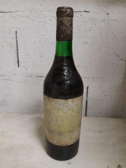 null 1	 bouteille 	CH. 	HAUT-BRION, 1° cru 	Pessac-Léognan 	1981	 (fânée, elt, es,...