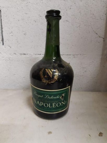 null 1 bottle COGNAC "Napoleon", Bisquit-Dubouché (broken wax cap)

