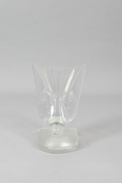 LALIQUE FRANCE LALIQUE FRANCE

Sparrow

Moulded crystal proof signed with acid using...