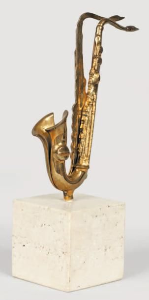 Fernandez ARMAN Saxophone, 1984 Bronze à patine doré (quelques frottements), n°130...