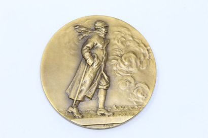 null François Cogné 

Médaille en bronze à patine doré commémorant Georges Clemenceau,...