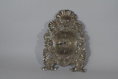 null CHRISTOFLE
Horloge en bronze argenté de style Louis XV avec un mouvement Jaeger...