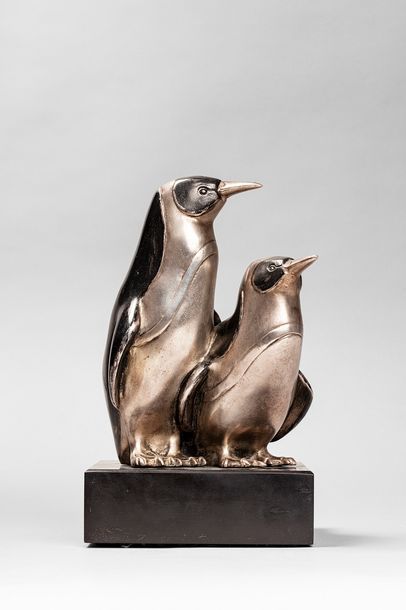 BOURAINE Marcel BOURAINE Marcel, 1886-1948 
Couple de pingouins 
métal de composition...