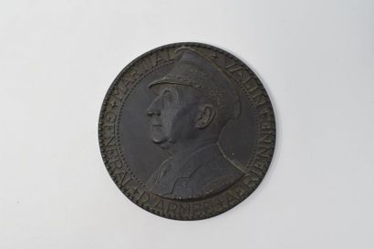 null VALIN Martial (1898-1980)

Médaille en bronze à patine verte

Avers : buste...