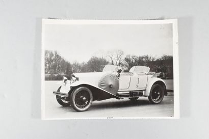 null PEUGEOT 63 photos, silver print from the 50's, of models from the Peugeot range...