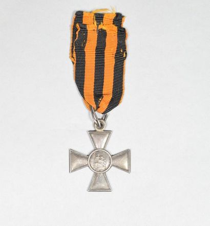 null CROSS OF THE ORDER OF SAINT GEORGES 4TH CLASS 

Numbered 034218. Good ribbon....