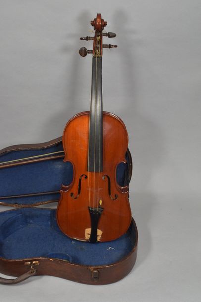 null BEAUTIFUL MIRECOURT VIOLIN OF PAUL MANGENOT, 357 mm, circa 1935/40. Very nice...