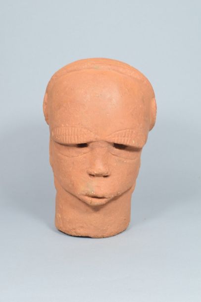 KATSINA, NIGERIA 

Terracotta head, engobe...