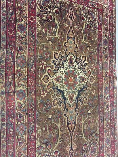 null RARE AND FINE KIRMAN WASH (PERSIA), CIRCA 1870 

Tobacco field with sowing of...