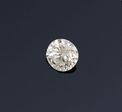 null Brilliant cut diamond.

Diamond weight: 2.51 cts.

Accompanied by an LFG certificate...
