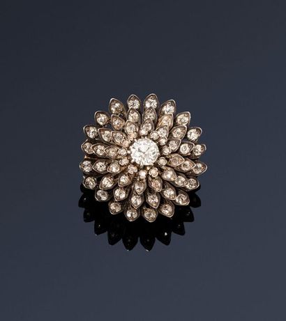 Brooch in 18K (750) yellow gold and silver...