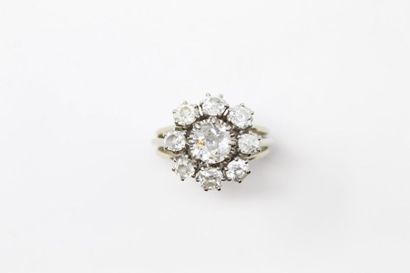 null Ring in 18K (750) white gold and platinum, set with an old fashioned cut diamond,...