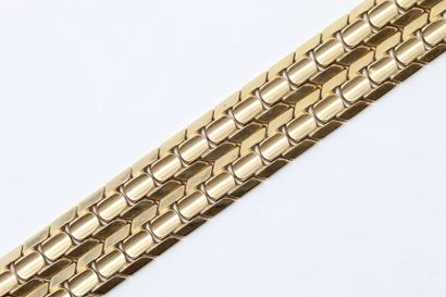 MARCHIO DEP MARCHIO DEP

Doormat bracelet in 18K (750) yellow gold made of a wide...