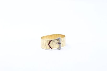 null 14K (585) yellow gold alloy and platinum flat mesh belt strap, the buckle set...