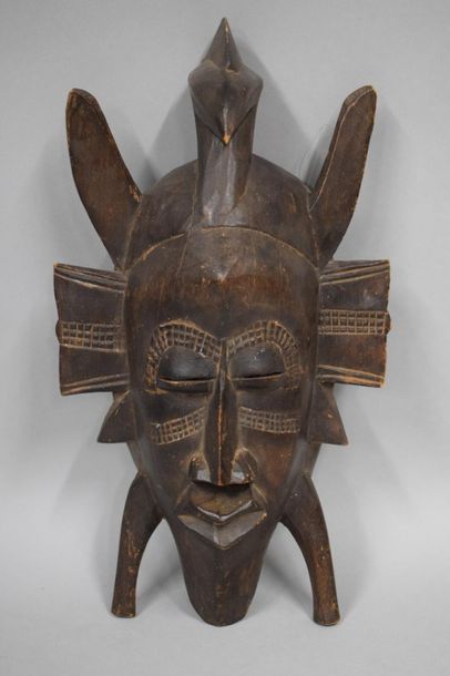 Masque en bois sculpté, Sénoufo, Côte d'Ivoire,...