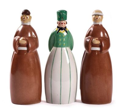 null ROBJ

Monks and curacao. Batch of three anthropomorphic bottles

in natural...