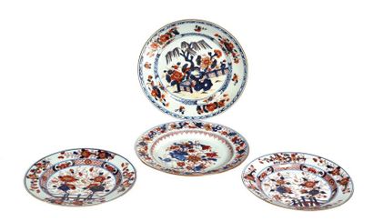 null CHINA, Compagnie des Indes - KANGXI Period (1662 - 1722)

Set of four porcelain...