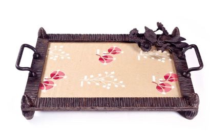 null FRENCH WORK

Wrought-iron tray with rectangular body and handles

ornamented...