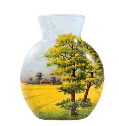 null DAUM

Vase "Messidor" ovoid shoulder-to-shoulder with flat body.

Proof in glass...