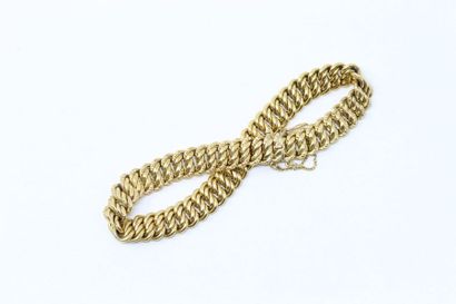null 18k (750) yellow gold bracelet with american chain link. Safety chain.

Wrist...