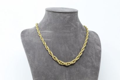 null 18k (750) yellow gold necklace with falling fancy stitch. 

Neck size: 55 cm....