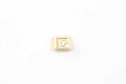 null 18k (750) yellow gold signet ring monogrammed "DP",

Finger size: 63 - Weight:...