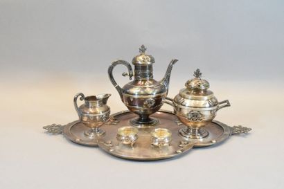 null Silver tea set including a teapot, a milk jug and a sugar bowl decorated with...