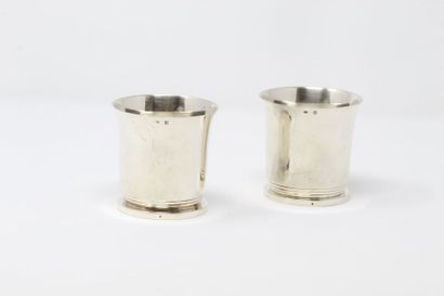 null Pair of Art Deco silver timpani (925).
Goldsmith: Emile Puiforcat.
High. 7.5...