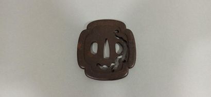 null JAPAN - EDO Period (1603 - 1868)

Mokko gata made of thick iron, decorated with...