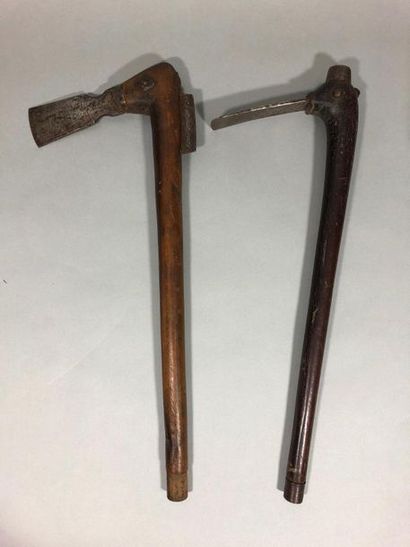 null Batch of Two FON Recades, Benin

Wooden handle and finely chiselled blade.

Length:...