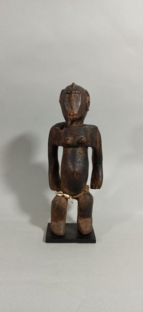  BAMANA Statuette, Mali 
Beautiful statue with oozing patina, some ancient erosions....