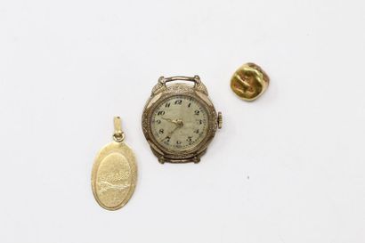 null Lot d'or jaune 18k (750) comprenant un pendentif ovale gravé "Emilie" et daté...