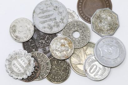 null Lot de pièces anciennes comprenant :

- 2½ cents - Willem III 1899

- Un liard...