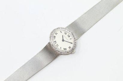 JAEGER LECOULTRE Montre bracelet de dame, boîtier ovale en or gris 18k (750), cadran...