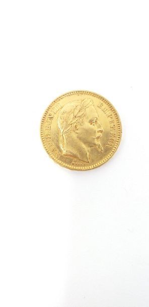 null Pièce en or de 20 francs Napoléon III tête laurée (1865 A)

Poids : 6.45 g