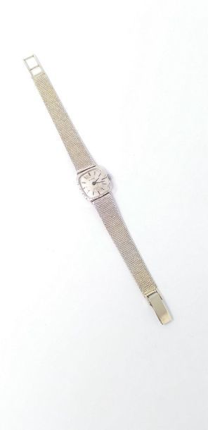 SUIZEK SUIZEX 

Montre bracelet en or gris 18k (750), cadran carré index bâtons sur...