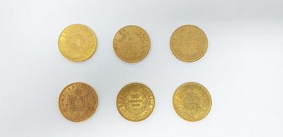null Lot de 6 pièces en or comprenant : 

- 20 francs Napoléon III tête nue 1854...