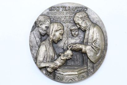 null Henri BOUCHARD

Important gilt bronze medal representing the "Baptism". 

Signed....