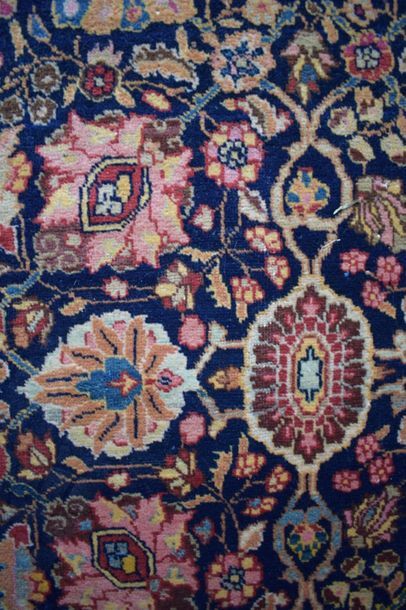 null Grand et original tapis Tabriz (Nord Ouest de l'IRAN),Vers 1980.

Dimensions:...