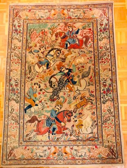 null Fin Ispahan (Iran), vers 1985.
Dimensions. 155 x 108 cm
Caractéristiques techniques:...