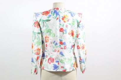 Yves Saint LAURENT YVES SAINT LAURENT Change

Multicoloured floral three-button jacket...