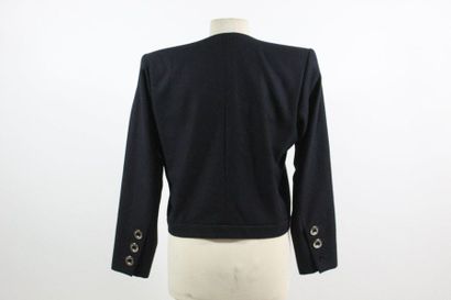 Yves Saint LAURENT YVES SAINT LAURENT Left Bank

Iconic navy blue blazer with cross-over...