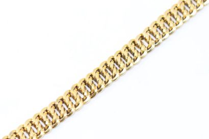 null 18k (750) gold bracelet with American mesh.

Wrist circumference : 18.5 cm....