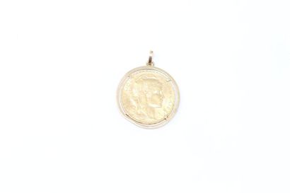 null Pièce en or de 20 francs Coq 1910 montée en pendentif, monture en or jaune 18k...