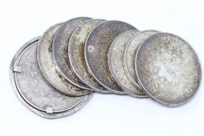 null Lot of silver coins some ascents. (6 of 50 Francs, 2 of 10 Francs)

Gross weight:...