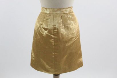 Yves Saint LAURENT YVES SAINT LAURENT Change

Gold skirt with laminated stripe pattern,...