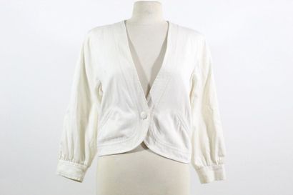 Yves Saint LAURENT YVES SAINT LAURENT Change

White cotton jacket with rounded cut...