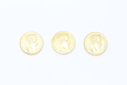 null Lot composé de trois pièces en or jaune de 20 Francs : 

- deux pièces Napoléon...