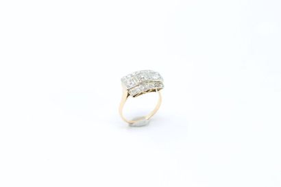 null Ring in 18k (750) yellow and white gold, set with three old-cut diamonds set...