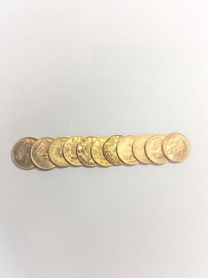 null Lot de 11 pièces en or jaune composé de : 
- 4 x 20 Francs au Coq ( 1909 ; 3...